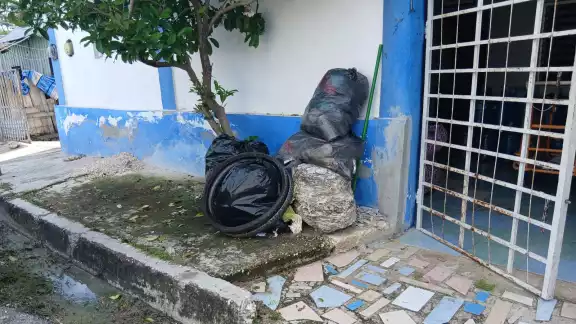 Fetidez y riesgo de enfermedades: vecinos exigen solución a la Comuna