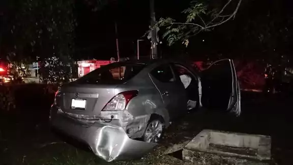 El accidente ocurrió en el cruce de las avenidas Erick Paolo Martínez con Faisán en Chetumal El accidente ocurrió en el cruce de las avenidas Erick Paolo Martínez con Faisán en Chetumal