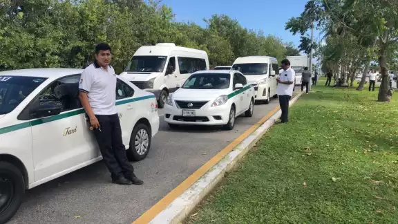 Los taxistas desistieron al bloqueo de la Zona Hotelera Los taxistas desistieron al bloqueo de la Zona Hotelera