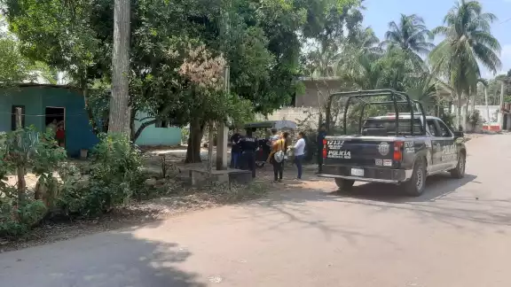 Cabe señalar que el ciudadano se había estado negado a salir del domicilio bajo el argumento de que la casa donde vive su hija es su casa Cabe señalar que el ciudadano se había estado negado a salir del domicilio bajo el argumento de que la casa donde vive su hija es su casa