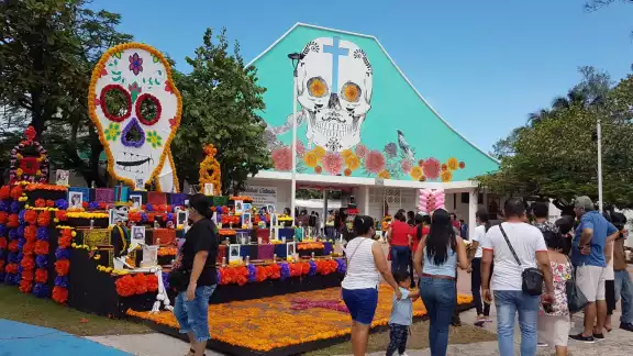 Se prevé mayor afluencia de personas en las próximas horas Se prevé mayor afluencia de personas en las próximas horas
