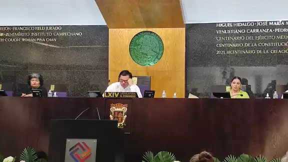 La bancada del PRI cuestionó a Morena en Campeche durante la sesión del Congreso La bancada del PRI cuestionó a Morena en Campeche durante la sesión del Congreso