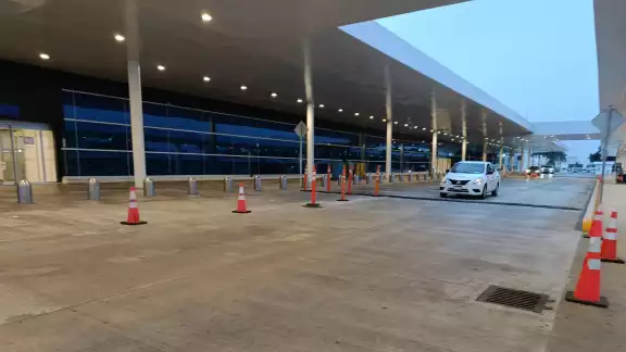 Este martes el aeropuerto de Mérida mantiene baja afluencia de pasajeros Este martes el aeropuerto de Mérida mantiene baja afluencia de pasajeros