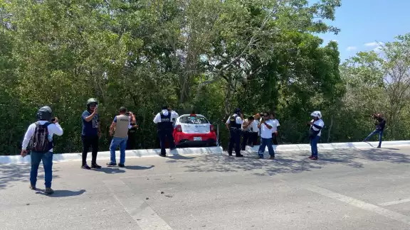 El hecho ocurrió cerca de las 2 de la tarde El hecho ocurrió cerca de las 2 de la tarde