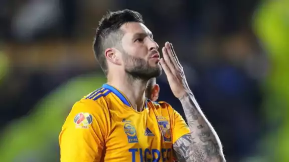 Gignac lleva a Tigres al triunfo sobre Pachuca Gignac lleva a Tigres al triunfo sobre Pachuca
