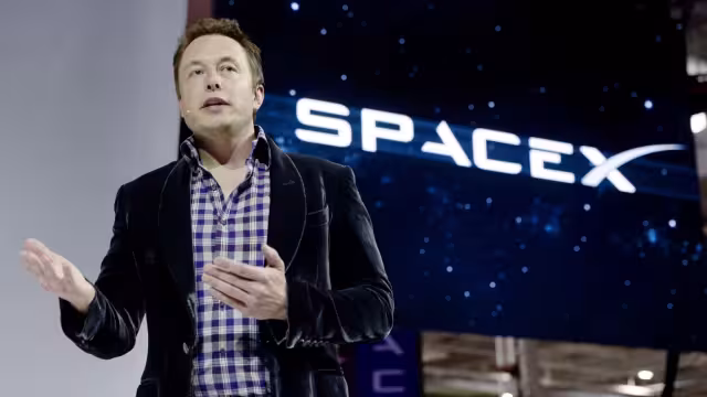 Elon Musk culpable de perforar el borde del espacio
