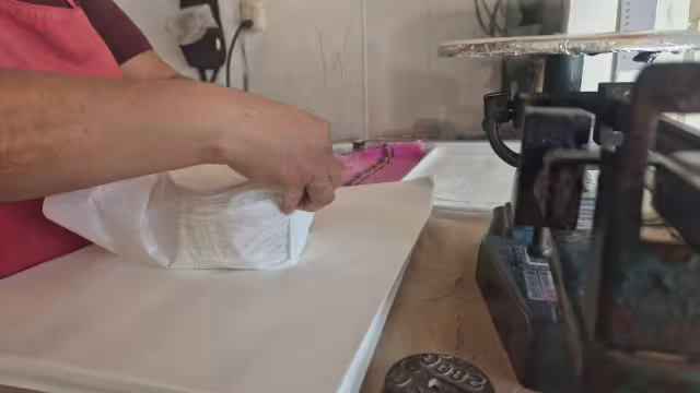 Tortillerías descartan aumento inmediato en los costos.