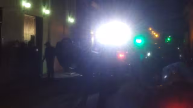 :l carro quedó llantas arriba luego de que la conductora no pudiera controlarlo en el centro de Mérida