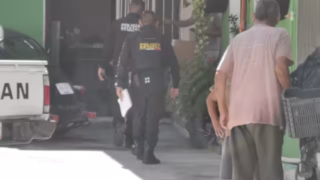 El presunto responsable decidió parar la bronca y mediante una ventana entregar el equipo celular