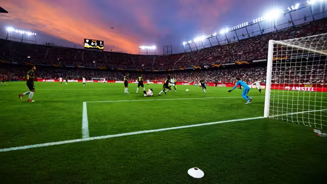 La UEFA pedirá a sus partidos europeos guardar un minuto de silencio por las personas fallecidas