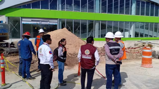 Fuga de gas en obra de “Fresco” moviliza a bomberos en el norte de Mérida