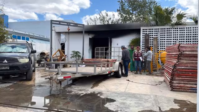 Protección Civil atendió el incendio por el cortocircuito