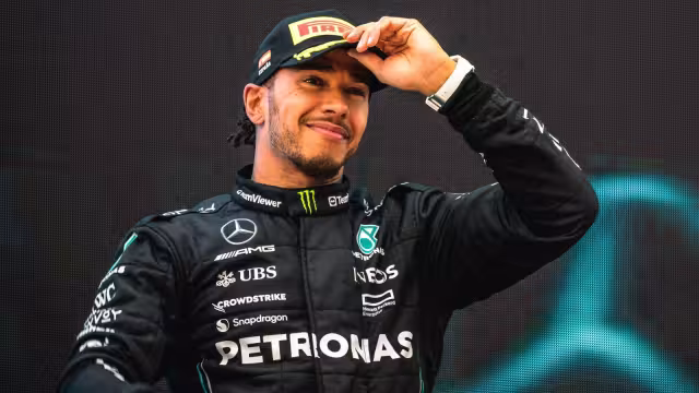 Lewis Hamilton se queda con Mercedes en la F1 por dos temporadas más