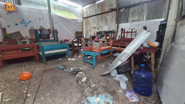 Destrozan útiles y equipo de una escuela Conafe en la colonia Linda Vista
