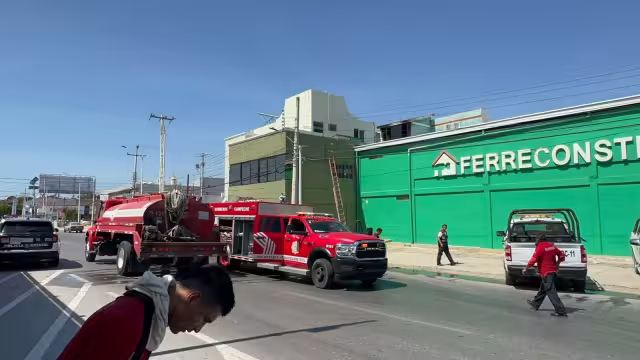Se incendia casa en Campeche por falla en aire acondicionado