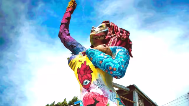 La mona, estatua colorida de 18 metros ubicada en Tijuana