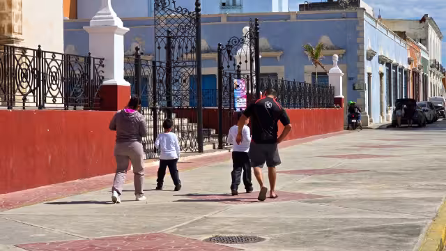 Temperaturas máximas de hasta 33°C y mínimas de 17°C.