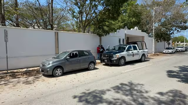 Detienen a conductor al intentar cambiar placas; vehículo tenía reporte de robo