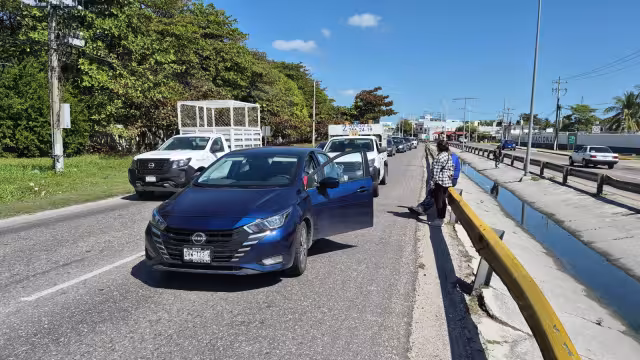 Se registró una colisión vehicular por alcance en la colonia 23 de Julio.