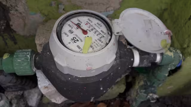 Amas de casa, a quienes les llegó su recibo de agua a principios de mes, notificaron que efectivamente subió de 30 a 50 pesos