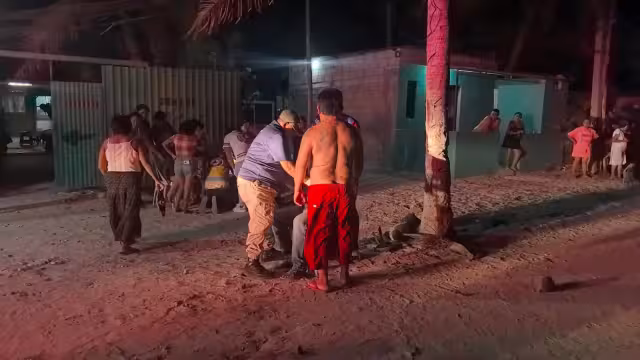 El conductor se impactó contra una mata de coco y sufrió una fractura en un brazo