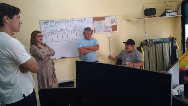 Turistas se quejan del deterioro de unidades de Bahías Plus