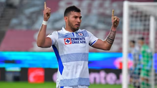 Juan Escobar deja el Cruz Azul