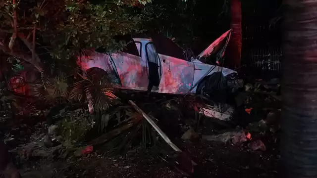 Volcadura dentro de Puerto Aventuras dejó seis personas lesionadas.