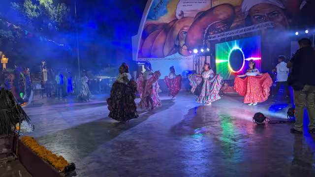 También se llevó a cabo un concurso de catrinas y otras actividades