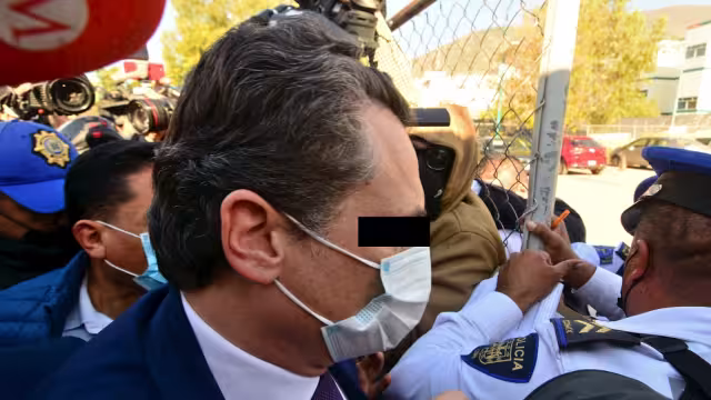 Emilio Lozoya está acusado de recibir sobornos millonarios cuando era director de Pemex. Foto: EFE