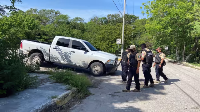 Policías blindan la residencia de Alejandro Moreno en Campeche