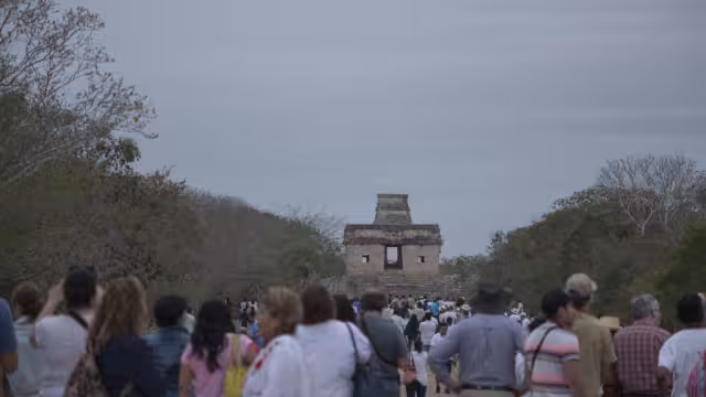 INAH informó que la entrada a la zona iniciará a las 5:00 horas y una vez que concluya el paso del Sol por el Templo, se retirará a los asistentes