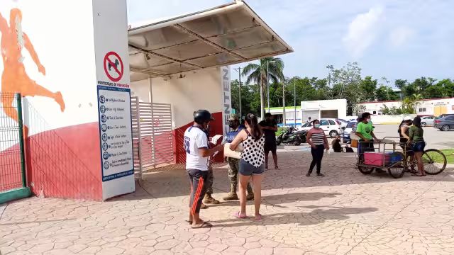 Para este miércoles la presencia de los jóvenes ha sido reducida en lo que va de la mañana