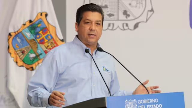 Francisco Javier García Cabeza de Vaca salió del país días antes de entregar la gubernatura de Tamaulipas a Américo Villareal