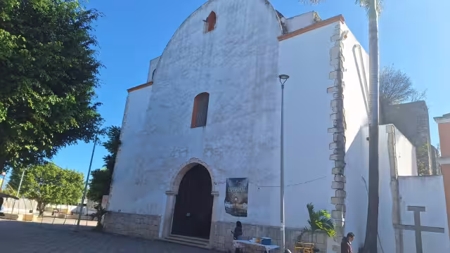 Ciudadanos alertaron a las autoridades sobre la presencia del hombre, movilizando a la policía