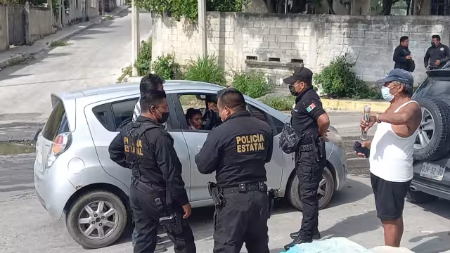 Elementos policiales arribaron al lugar, tras el reporte que hizo un vecino
