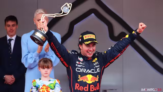 El momento de 'Checo' Pérez llegó tras ceder el triunfo a su compañero Max Verstappen en el Gran Premio de España