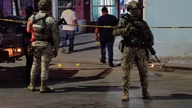 Elementos del Ejército Mexicano resguardaron la escena del crimen.