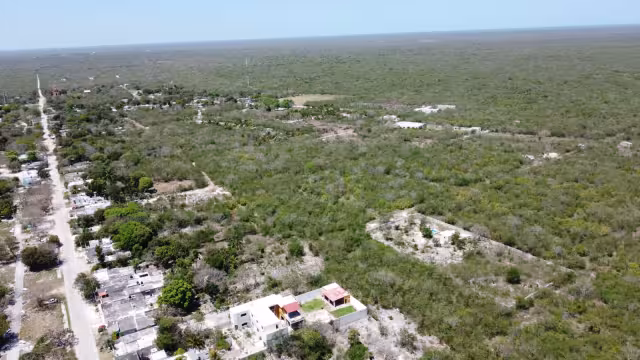 Los empresarios compraron la hectárea ejidal a 10 mil pesos, al fraccionarla y venderla obtuvieron 9 millones 481 mil pesos