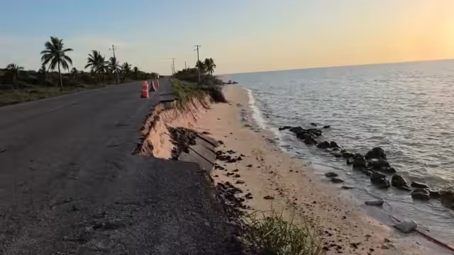 Preocupa nuevo deslave en la carretera costera de Campeche