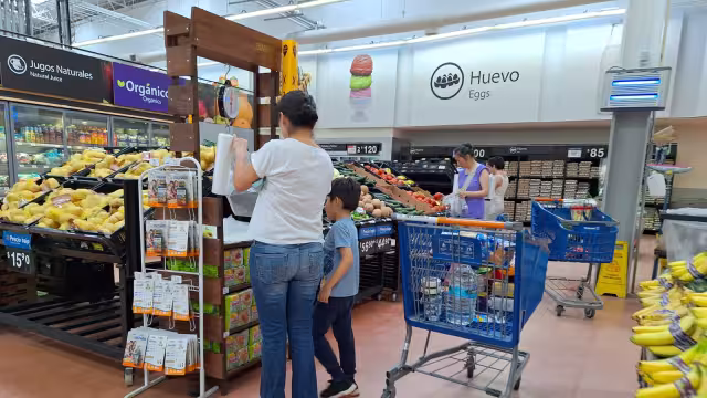 Pollo, huevo, leche y carne de puerco, entre los primeros incrementos al comenzar el 2025