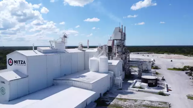 Las cementeras, caleras, sascaberas y sitios de extracción de material son polo de contaminación en Yucatán