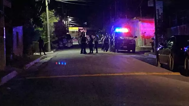 Una vez realizado el ataque el “pistolero” huyó mientras vecinos y moradores dieron parte al número de emergencias lo que activó la movilización de autoridades estatales