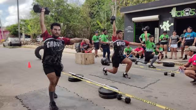 Las actividades de Crossfit en el municipio de José María Morelos se realizaron sobre la calle Kohunlich, entre Miguel Hidalgo y Chilam Balam