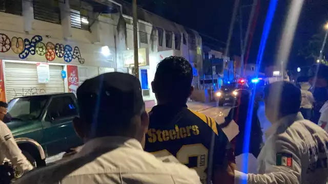 Los hombres huyeron hasta un bar, donde fueron detenidos por elementos policiales