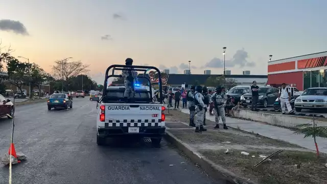Elementos de la GN detienen a presuntos secuestradores en Cancún