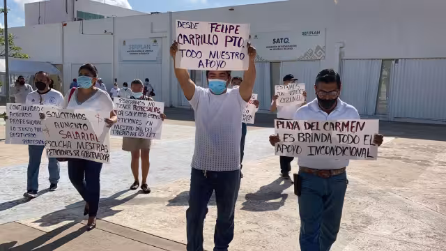 Los manifestantes llegaron de varios municipios del estado