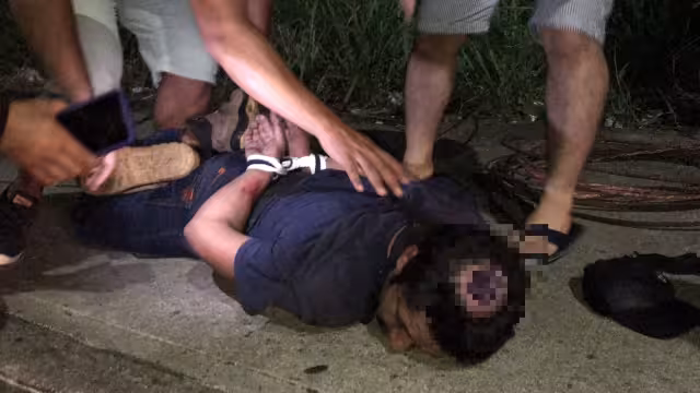 El hombre fue capturado por los vecinos del fraccionamiento ubicado en la Supermanza 40