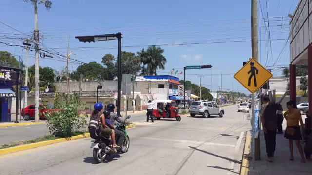 Y es que el segundo semáforo ubicado en el cruce de la avenida principal está funcionando muy bien hasta ahora