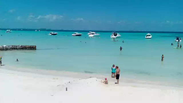 Son 14 playas afectadas por bacterias en México